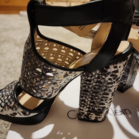 Calvin Klein - Vallin Snake Black And White Heel Wedges - Picture 3 of 12